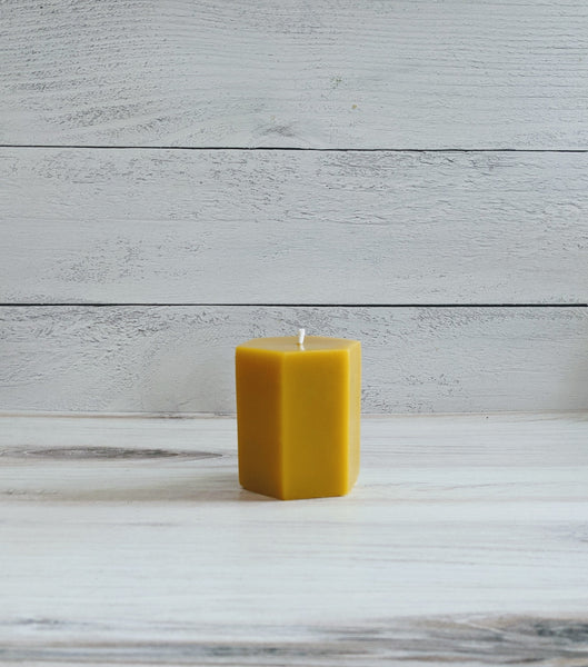 100% Pure Beeswax Hexagon Candle